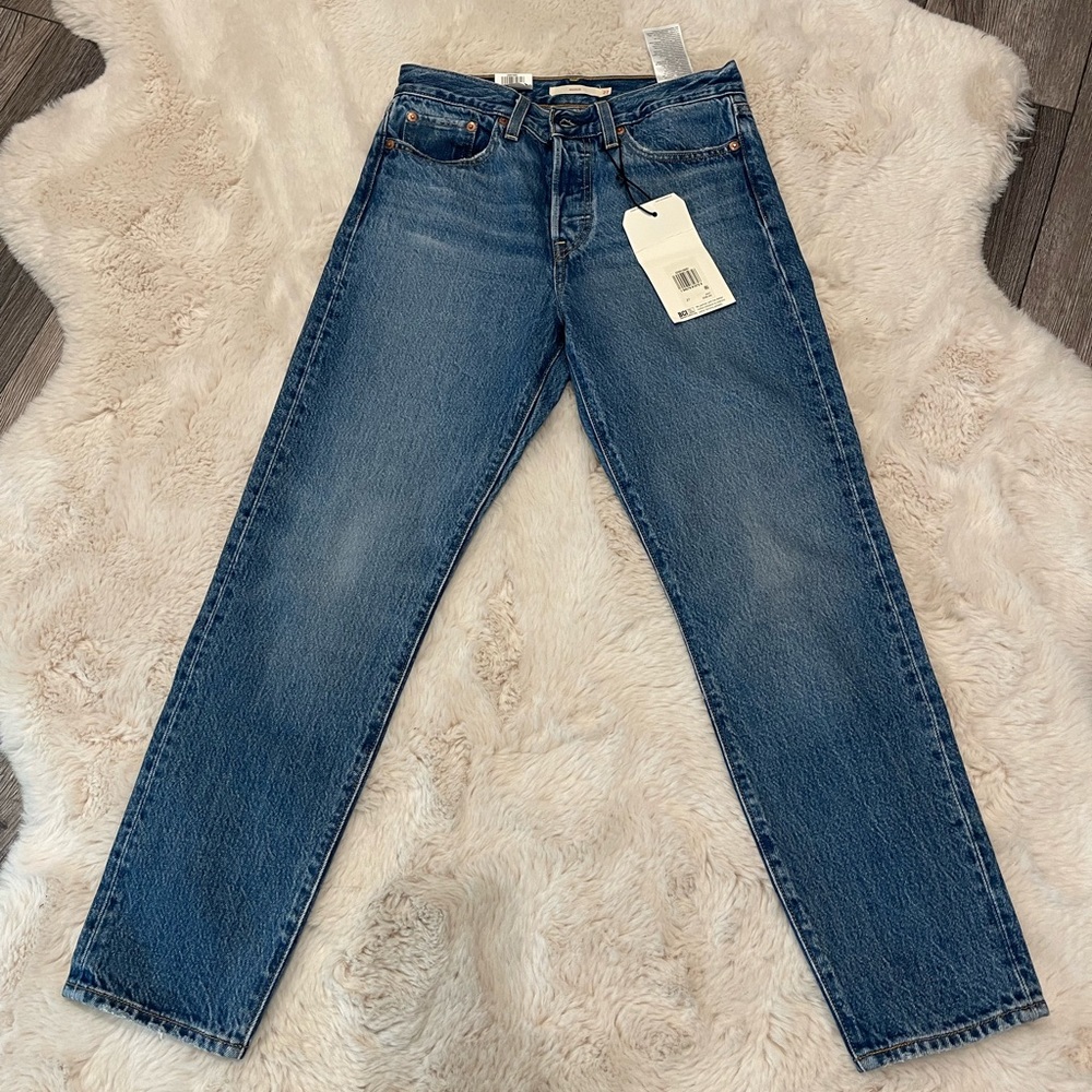 NWT Levi’s Wedgie Icon Jeans